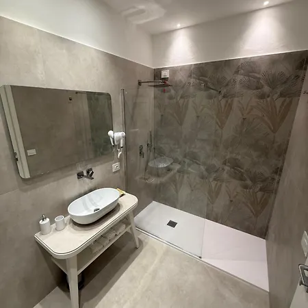 5 Lune Guest house *