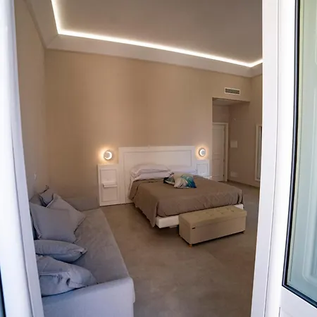 5 Lune Πανσιόν 4*